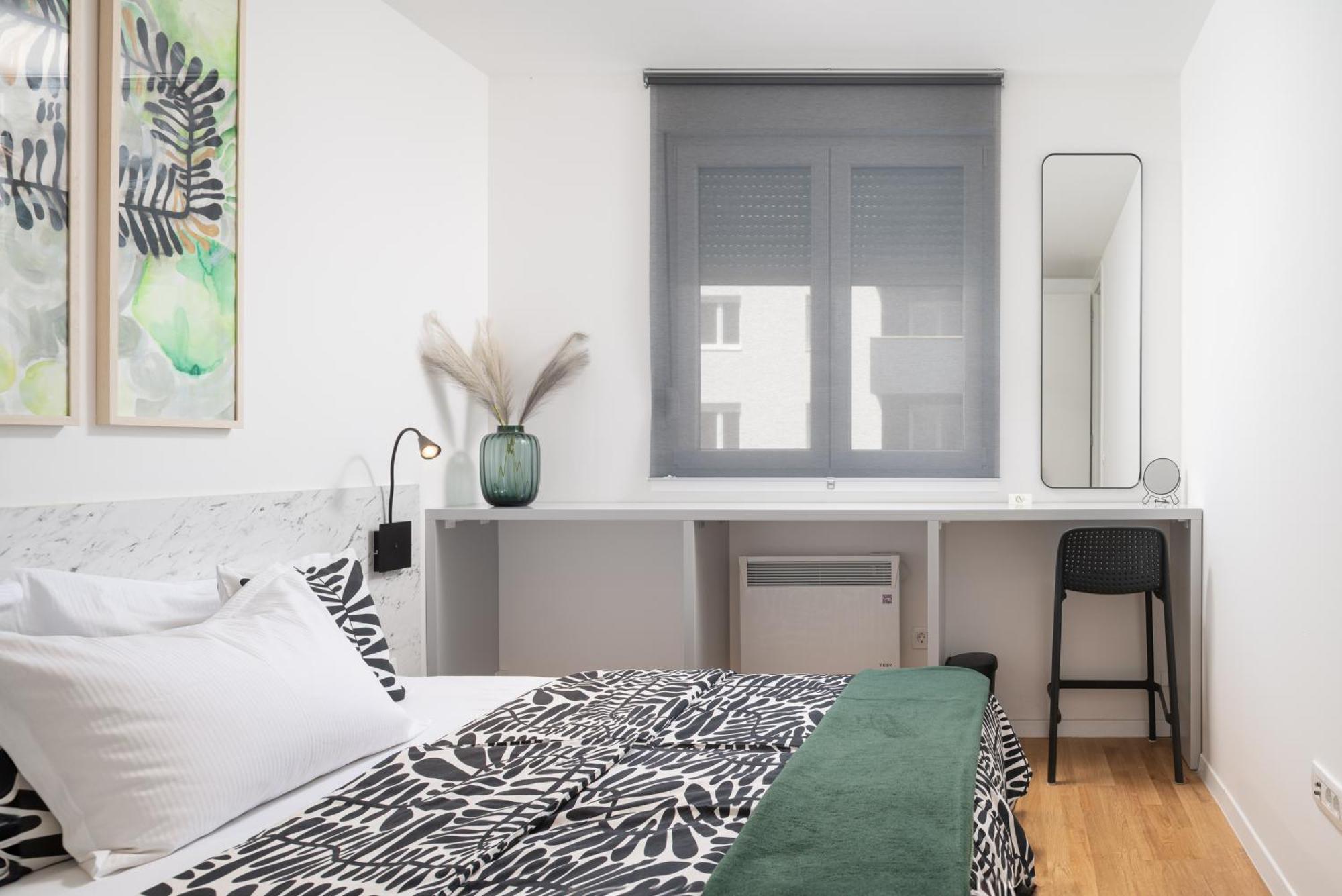 Apartment Anni - Modern & Cosy - With Garage & Balcony